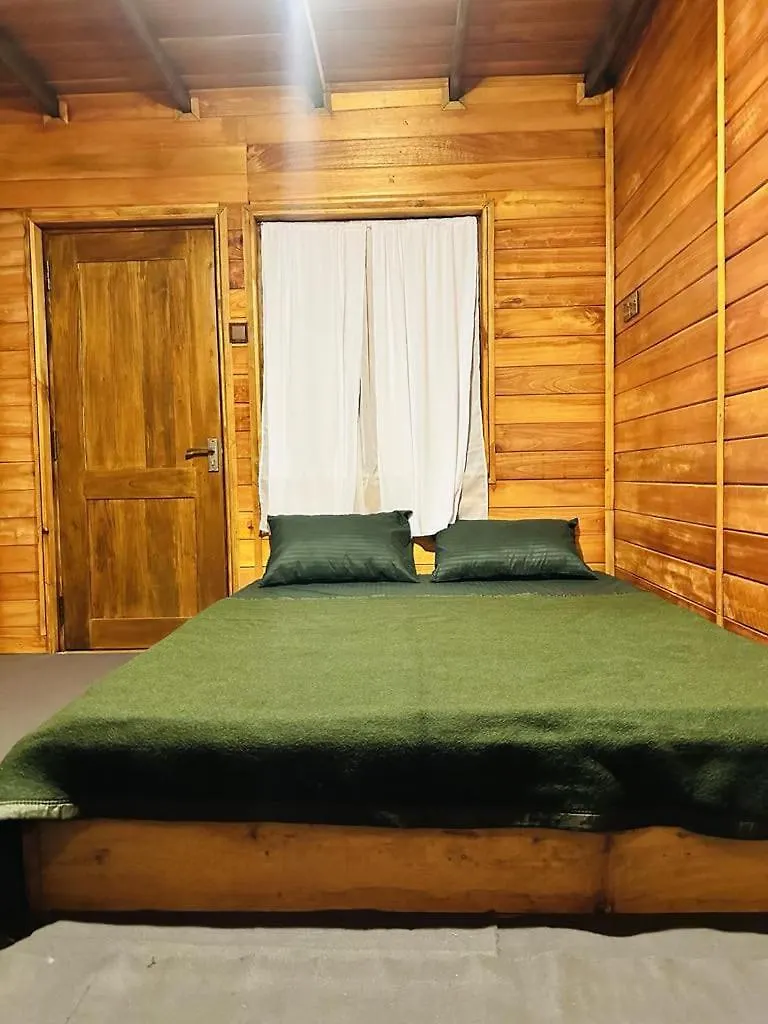 Guest house The Golden Hive Hotel Nuwara Eliya Sri Lanka